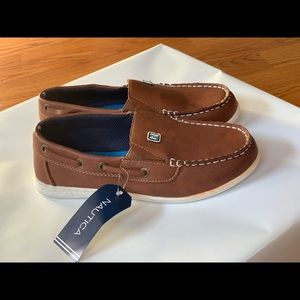 NWT Nautica loafers Boys size 3